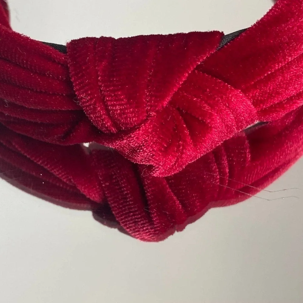Nordstrom Trendy Chic Burgundy Velvet Knot Headband Leopard Scrunchie Set
